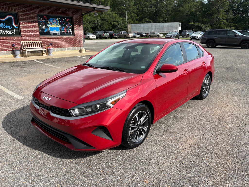 2024 Kia Forte Image 1