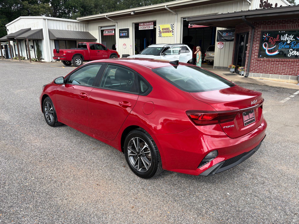 2024 Kia Forte Image 4