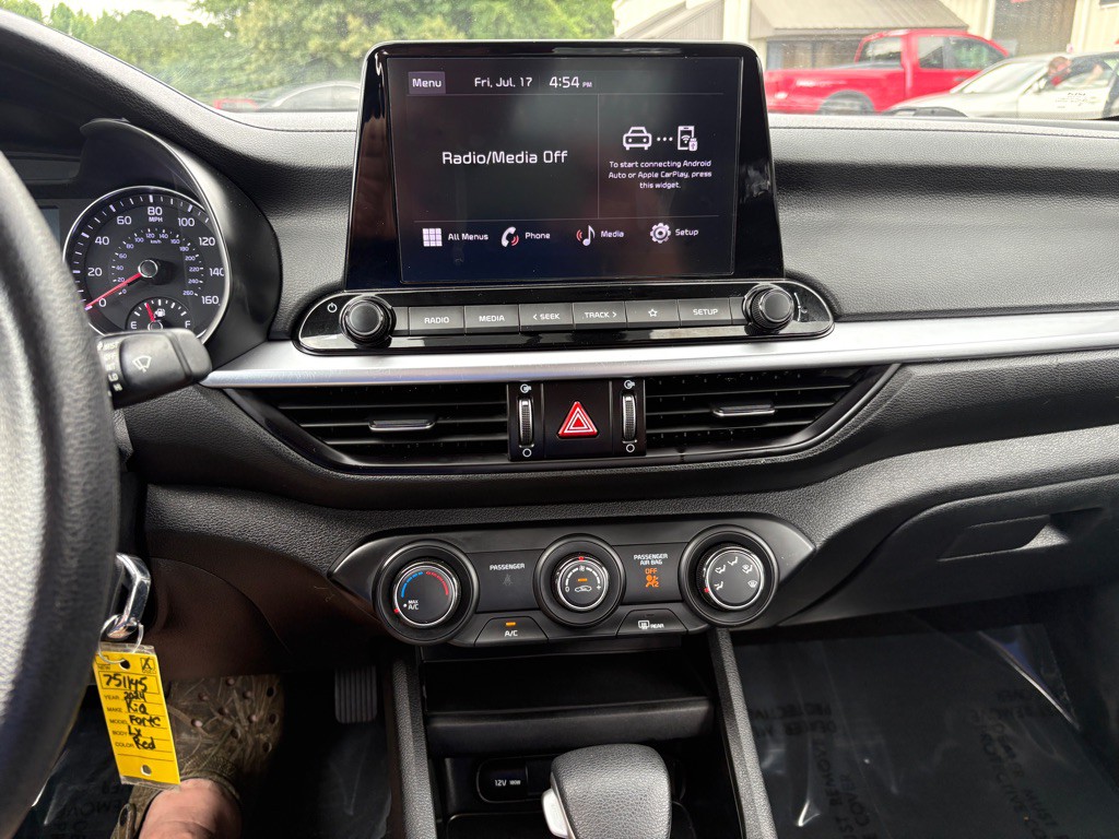 2024 Kia Forte Image 9