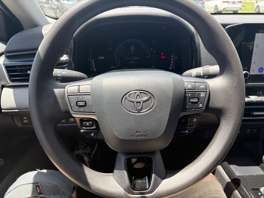2025 Toyota Camry Image 6