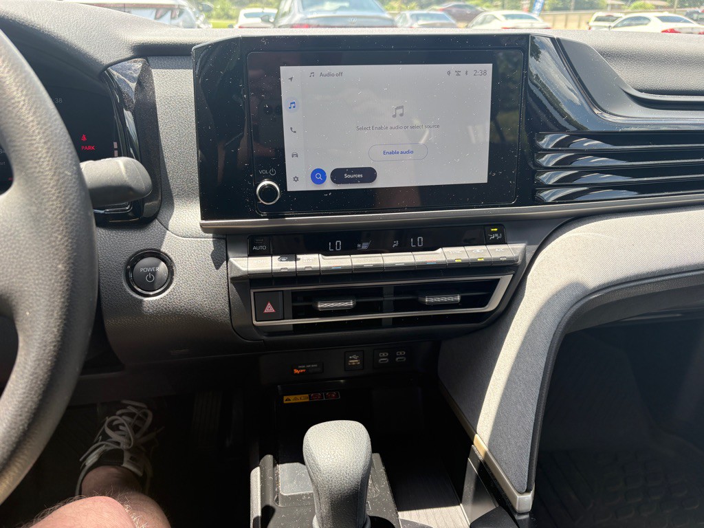 2025 Toyota Camry Image 8