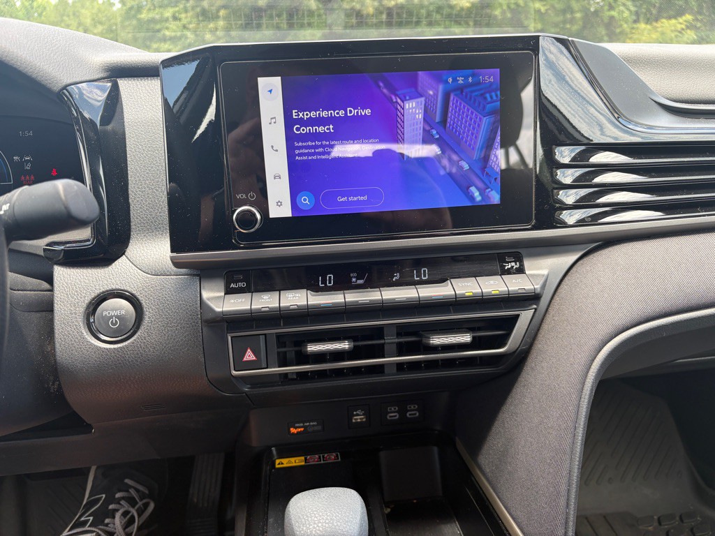 2025 Toyota Camry Image 9