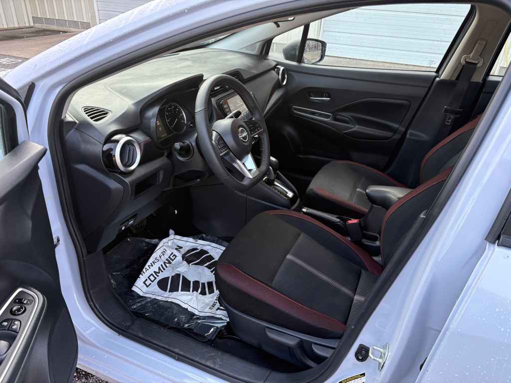 2025 Nissan Versa Image 6