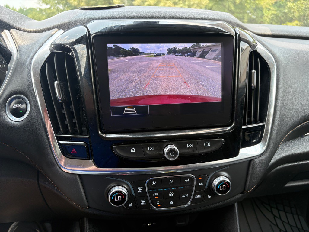 2021 Chevrolet Traverse Image 11