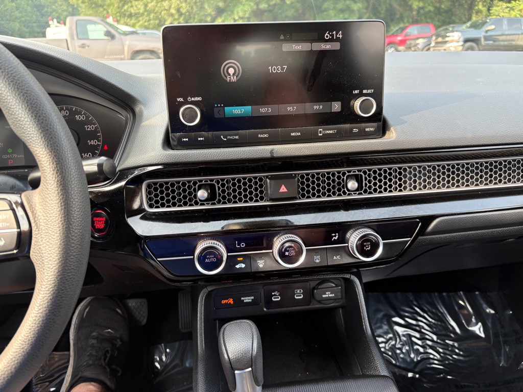 2025 Honda Civic Image 8