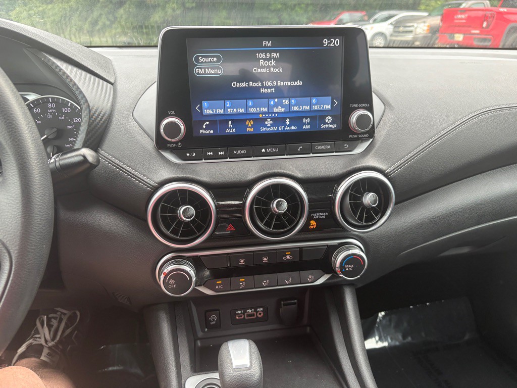 2025 Nissan Sentra Image 8