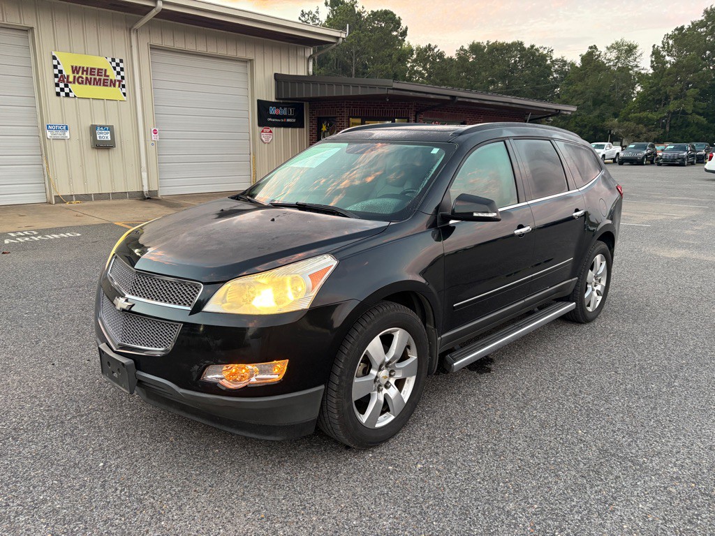 2012 Chevrolet Traverse Image 1