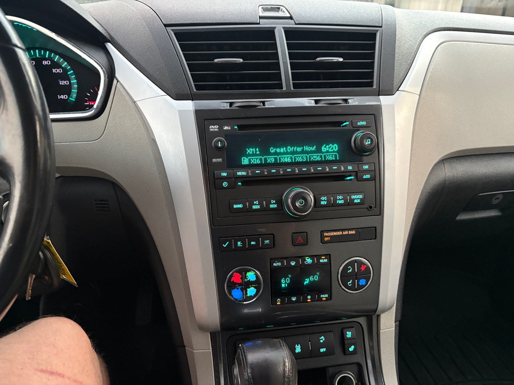 2012 Chevrolet Traverse Image 12