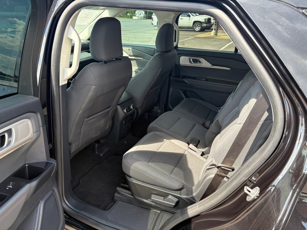 2025 Ford Explorer Image 7