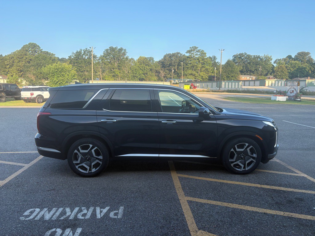 2024 Hyundai Palisade Image 2