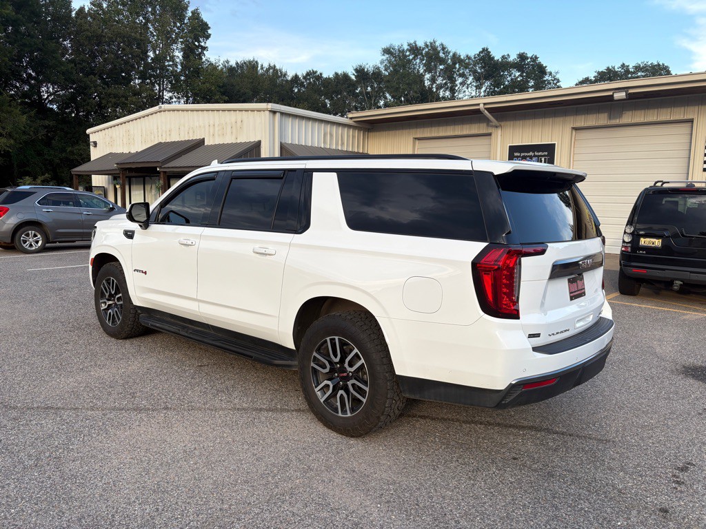 2024 GMC Yukon Image 4