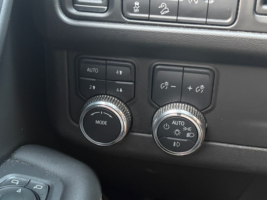 2024 GMC Yukon Image 11