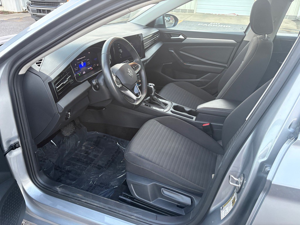 2025 Volkswagen Jetta Image 5