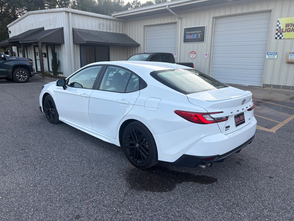 2025 Toyota Camry Image 4