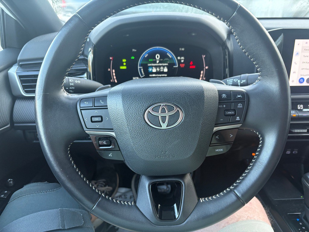 2025 Toyota Camry Image 7