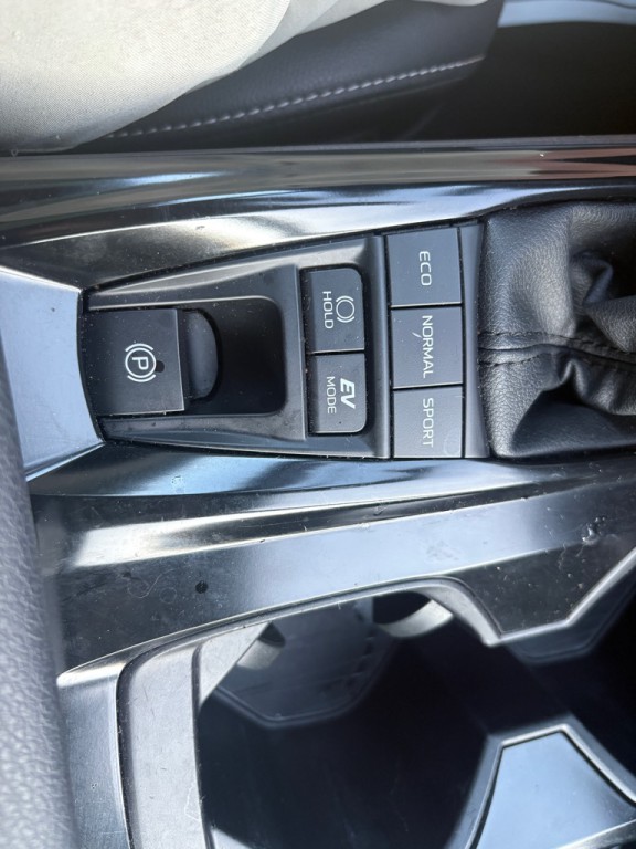 2025 Toyota Camry Image 12