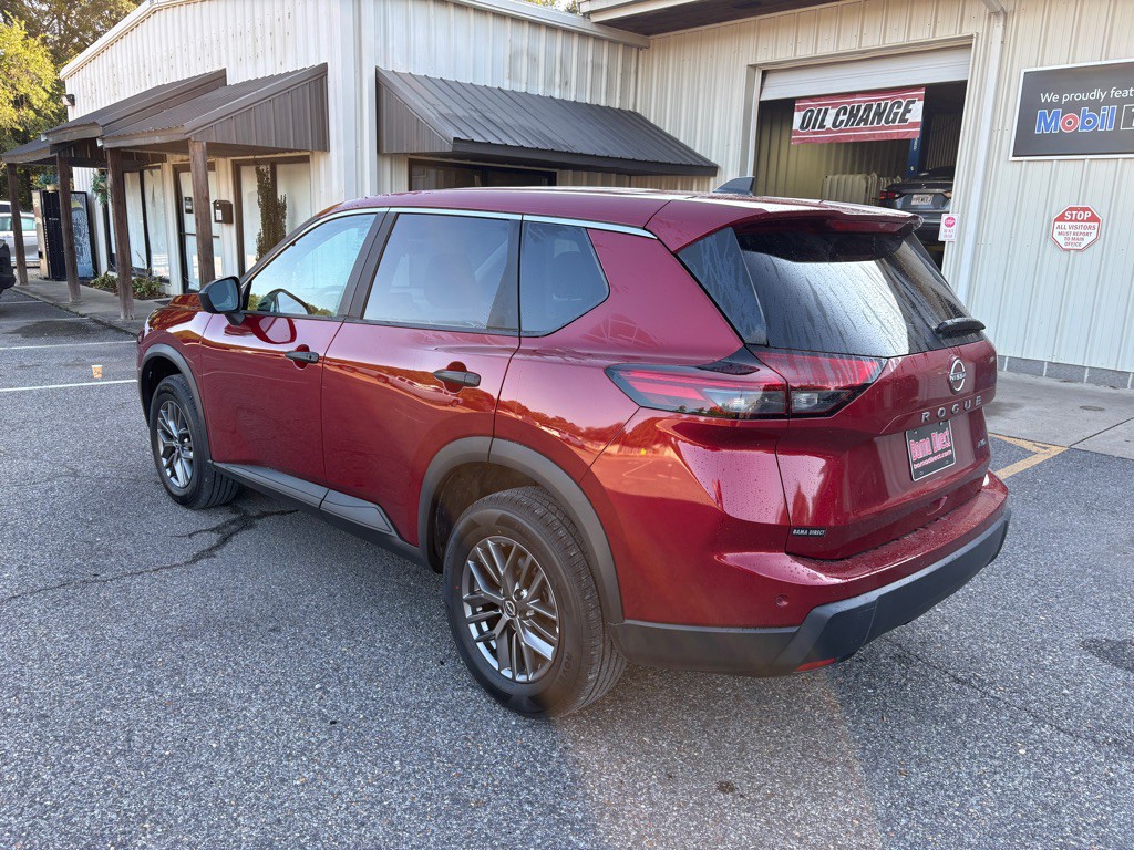 2025 Nissan Rogue Image 4