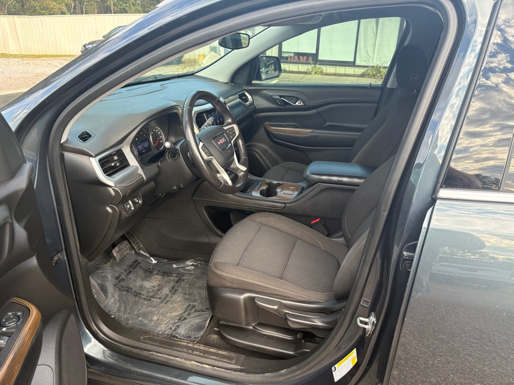 2020 GMC Acadia Image 6