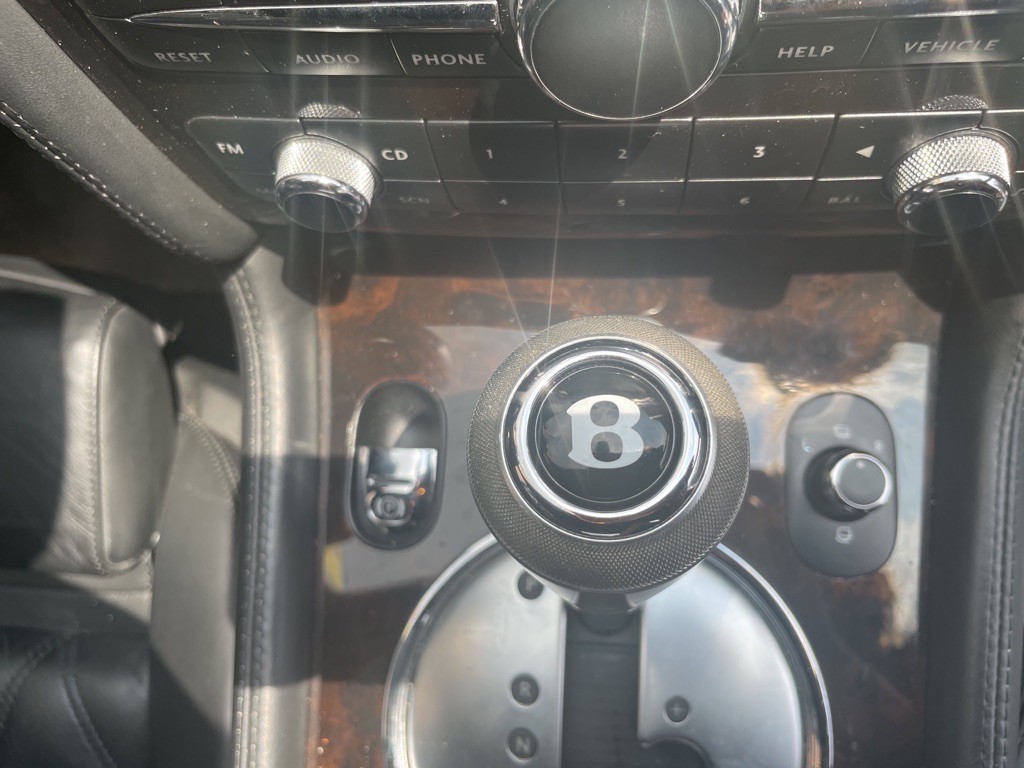 2005 Bentley Continental Image 19