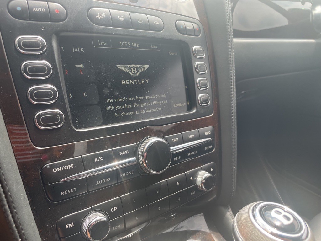 2005 Bentley Continental Image 21