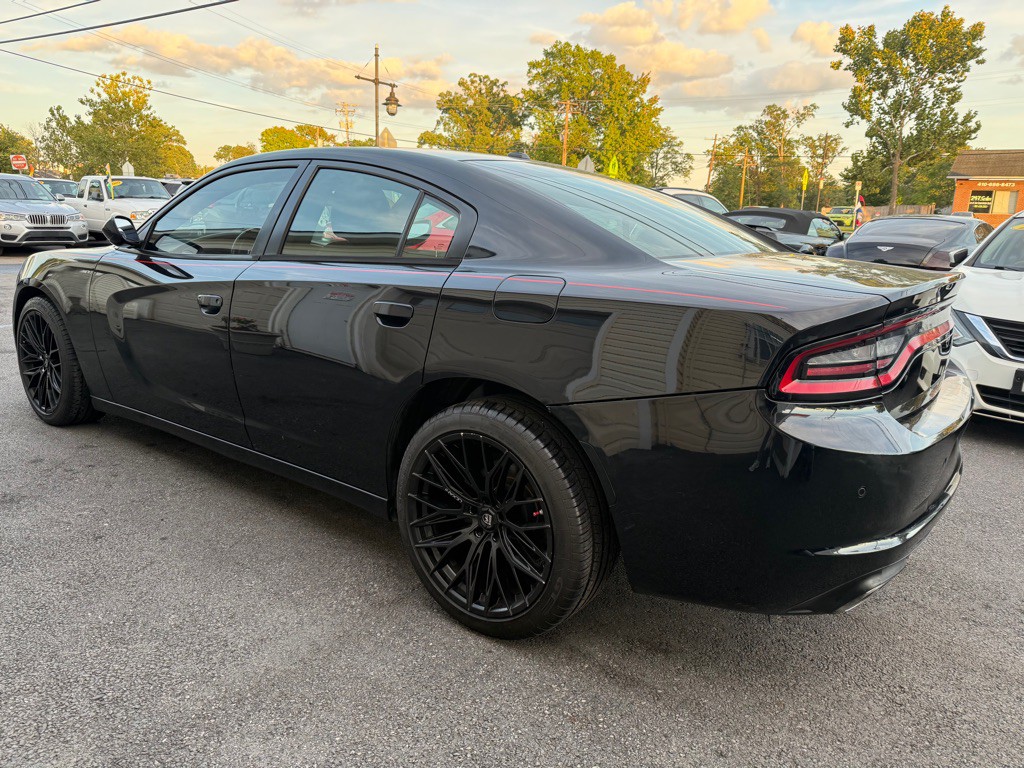 2015 Dodge Charger Image 2