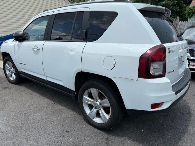 2014 Jeep Compass Image 2