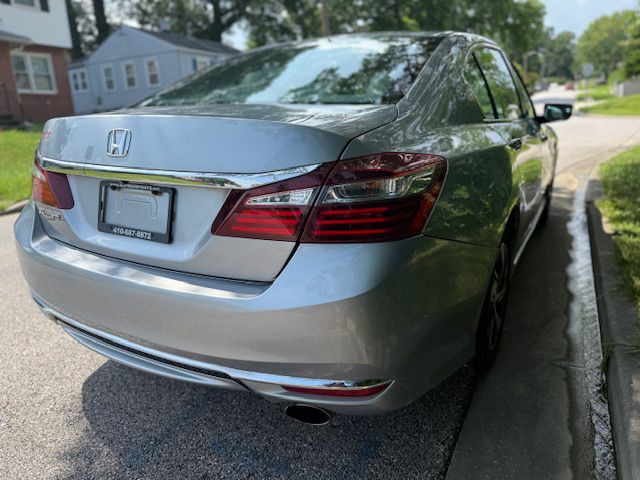 2016 Honda Accord Image 4