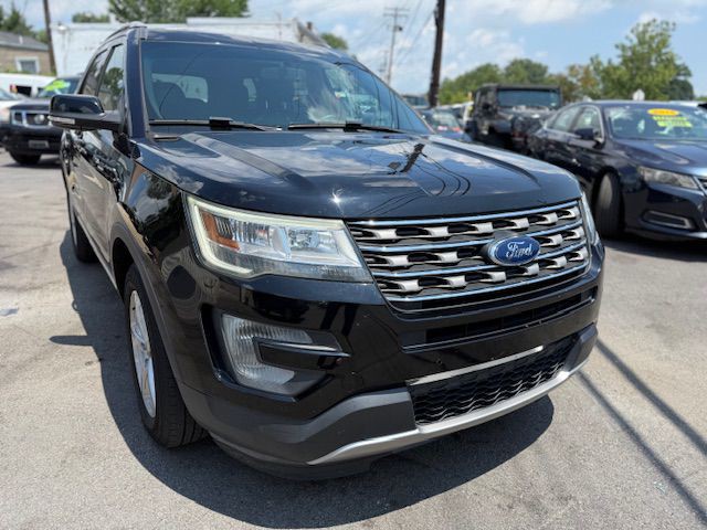 2016 Ford Explorer Image 2