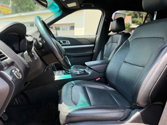 2016 Ford Explorer Image 13