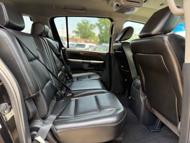2010 Nissan Armada Image 8