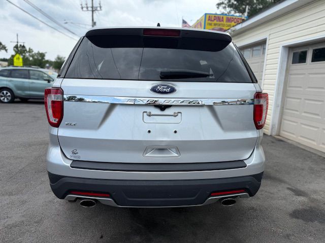 2018 Ford Explorer Image 8