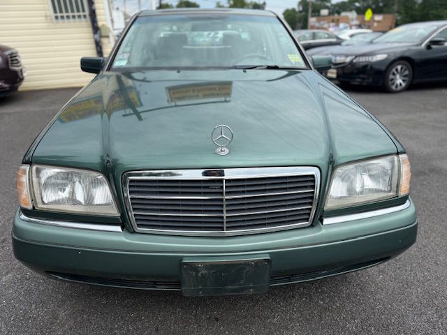 1995 Mercedes-Benz C-Class Image 2