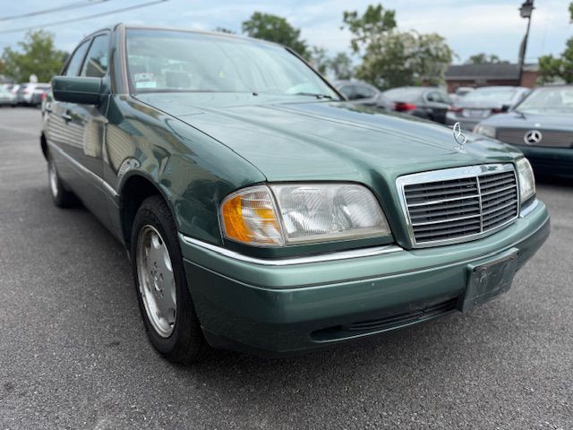 1995 Mercedes-Benz C-Class Image 3