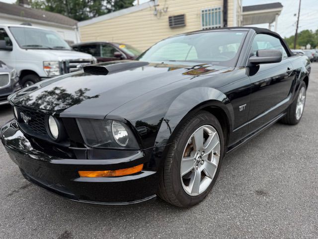 2007 Ford Mustang Image 1