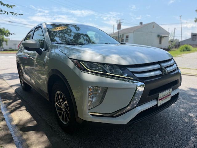 2020 Mitsubishi Eclipse Image 3
