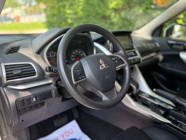 2020 Mitsubishi Eclipse Image 7
