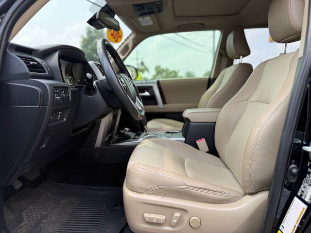 2021 Toyota 4Runner Image 8