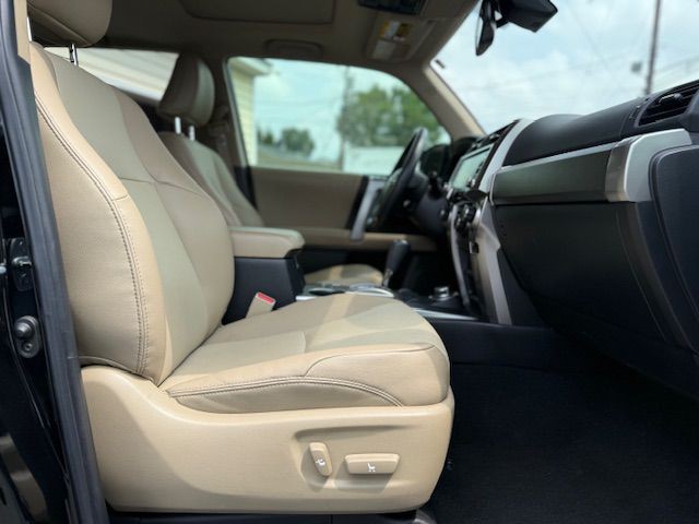2021 Toyota 4Runner Image 14