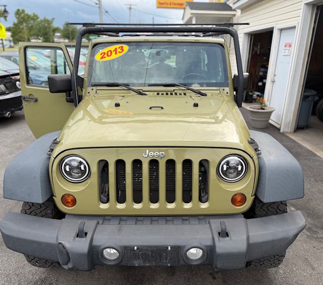 2013 Jeep Wrangler Unlimited Image 5