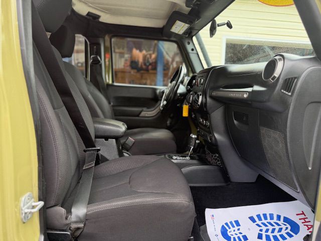2013 Jeep Wrangler Unlimited Image 10
