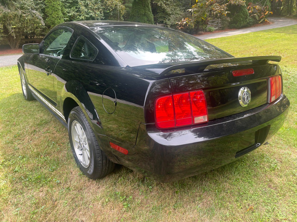 2006 Ford Mustang Image 3
