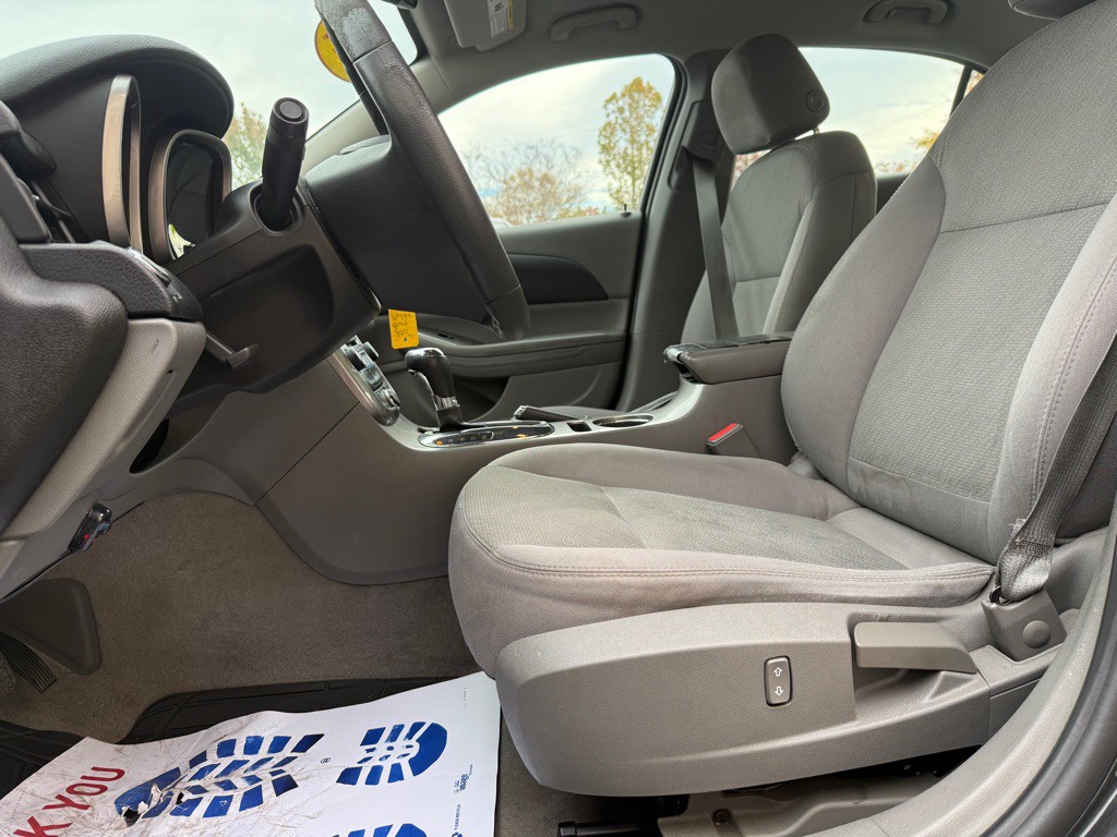 2014 Chevrolet Malibu Image 4