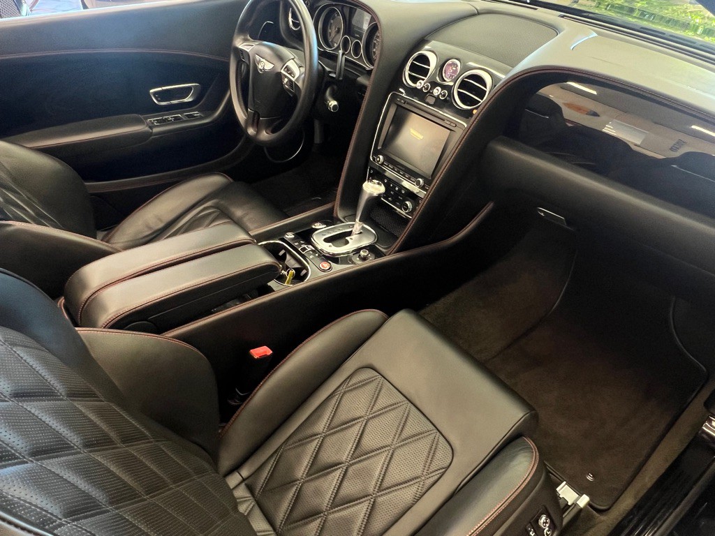 2015 Bentley Continental Image 17