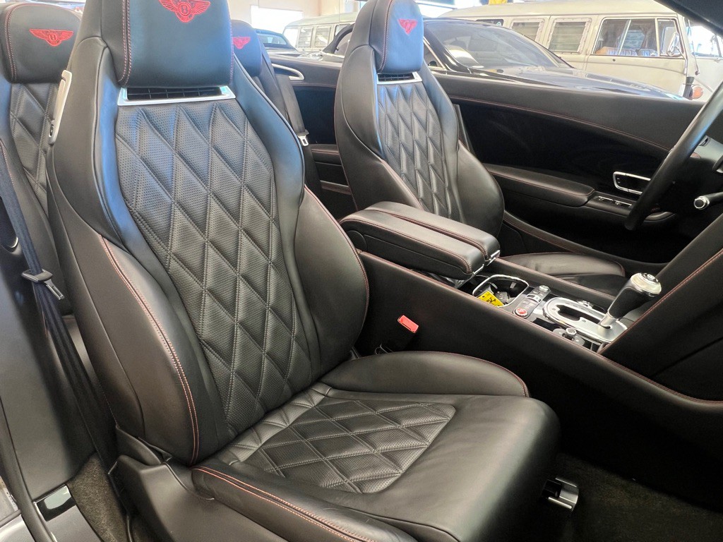 2015 Bentley Continental Image 21