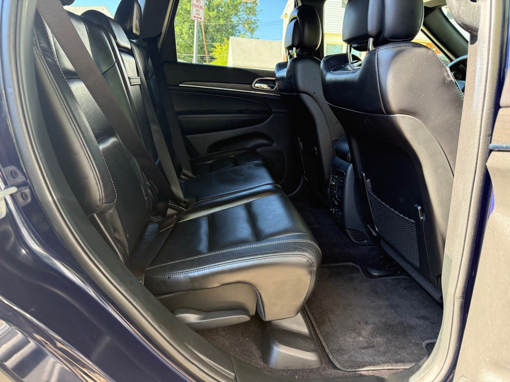 2017 Jeep Grand Cherokee Image 10