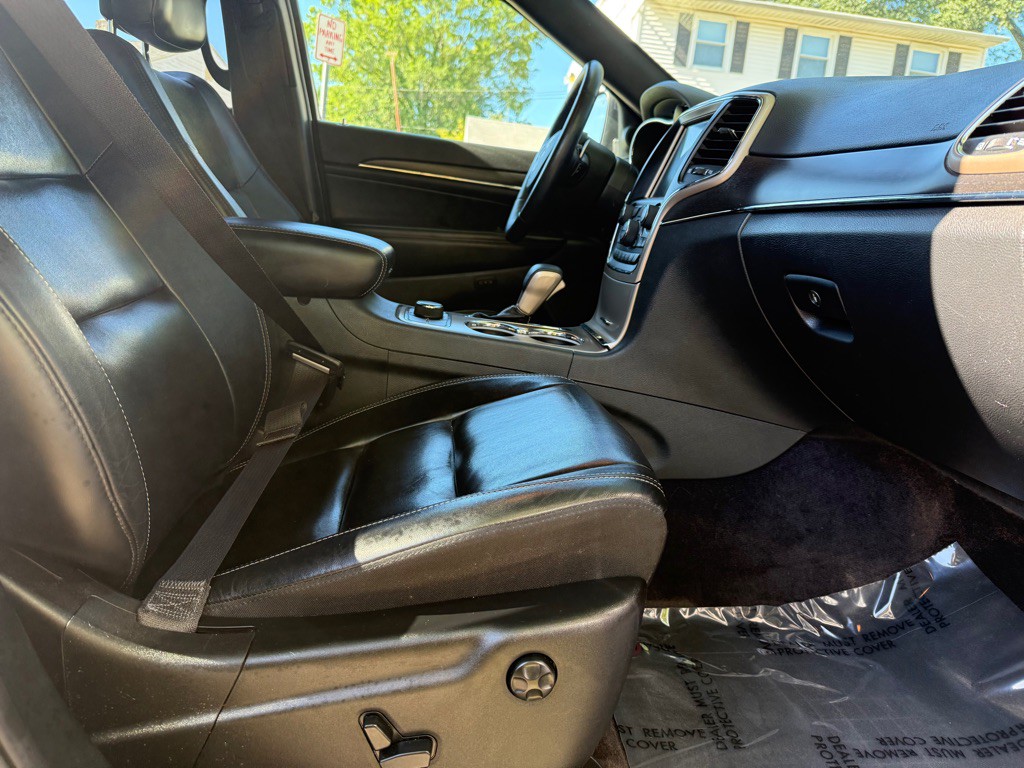 2017 Jeep Grand Cherokee Image 13