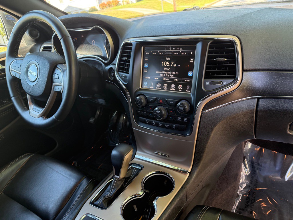 2017 Jeep Grand Cherokee Image 14