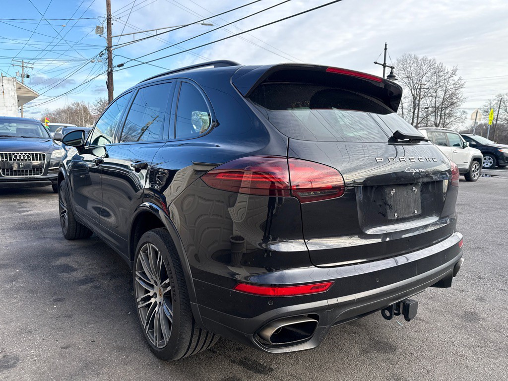 2016 Porsche Cayenne Image 5