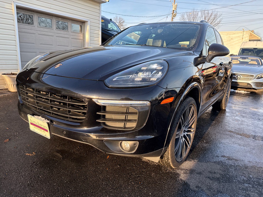 2016 Porsche Cayenne Image 13