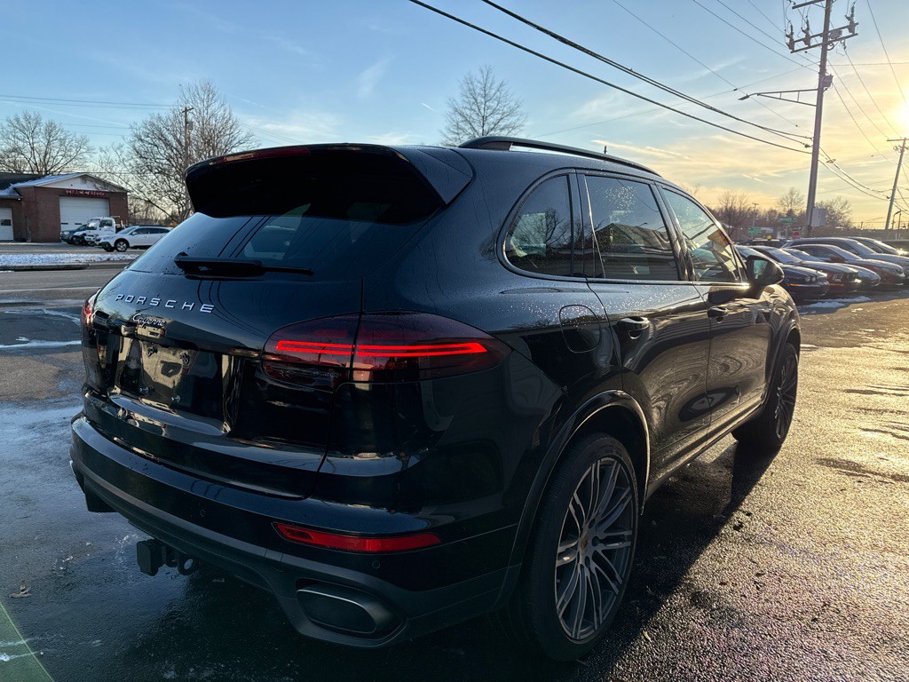 2016 Porsche Cayenne Image 15